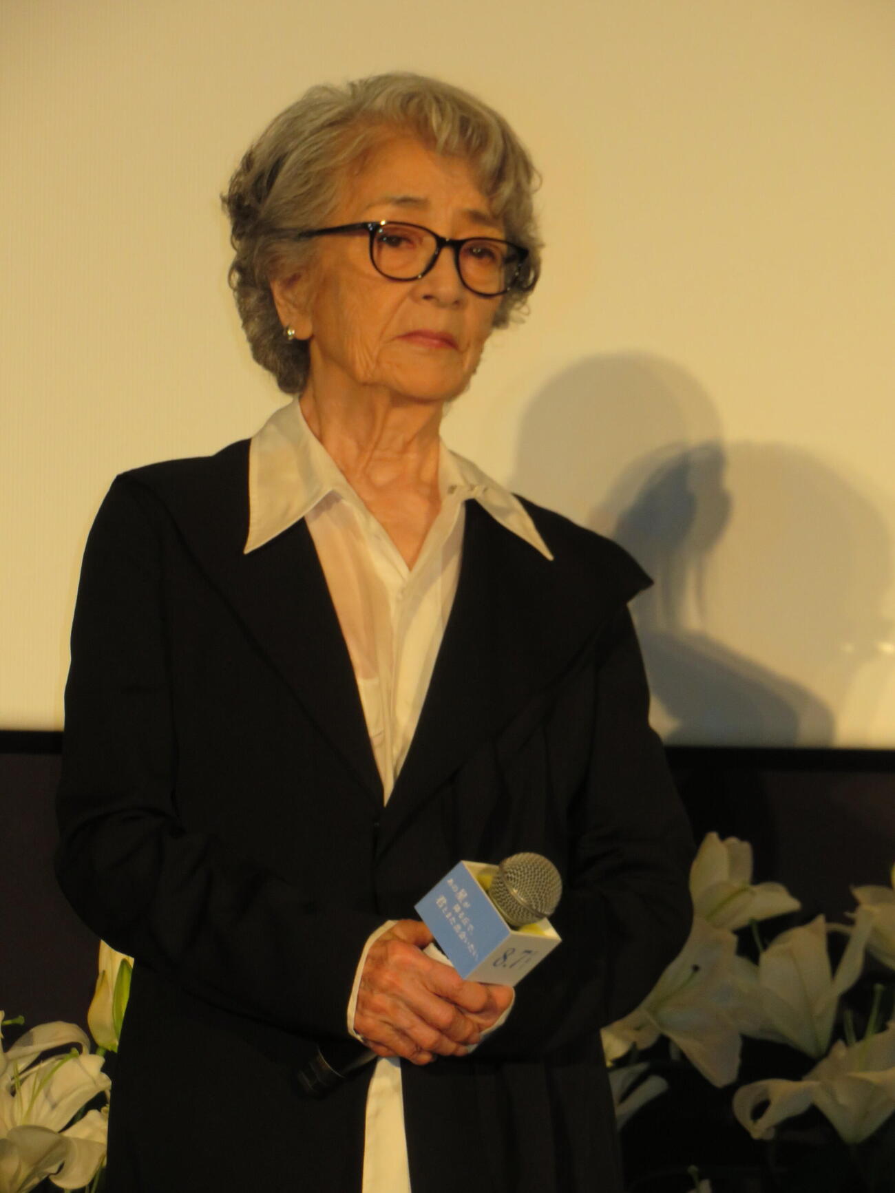 映画「あの星が降る丘で、君とまた出会いたい。」完成披露試写会“百合プレミア”に登壇した倍賞千恵子（撮影・村上幸将）