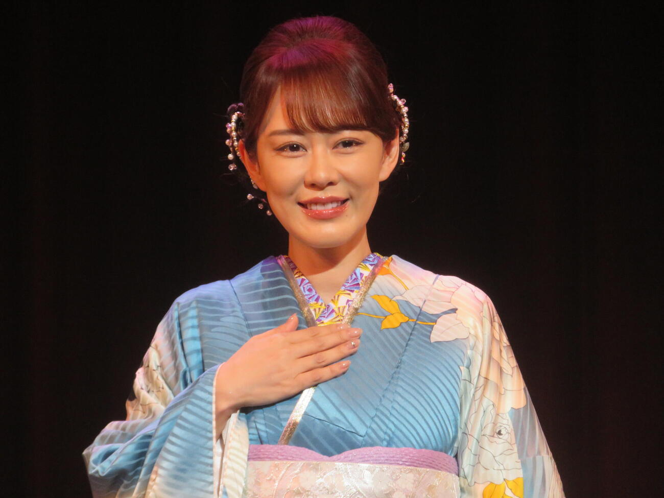 新曲「まだ半ば」初披露となる「丘みどりリサイタル2026－演魅Vol．7－」を行った丘みどり（撮影・川田和博）