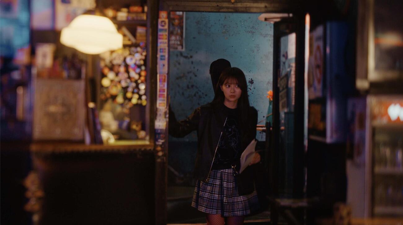 丘みどりの新曲「まだ半ば」のミュージックビデオに出演したAKB48伊藤百花