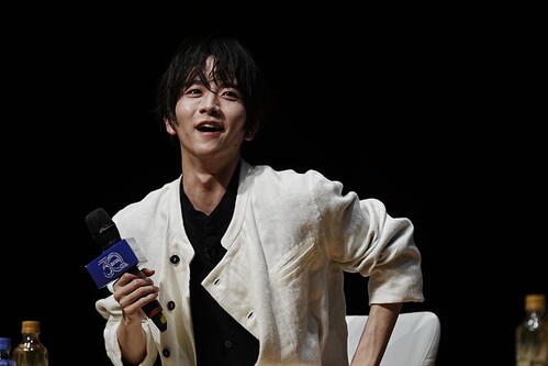 板垣李光人、初主演作で初の海外映画祭出席「映画館で観ることの醍醐味」をアピール