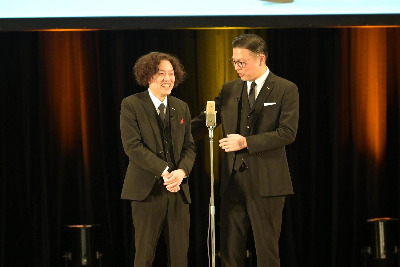 単独ライブツアー「九分九厘」最初の東京公演を行ったガクテンソクのよじょう（左）と奥田修二（吉本興業提供）