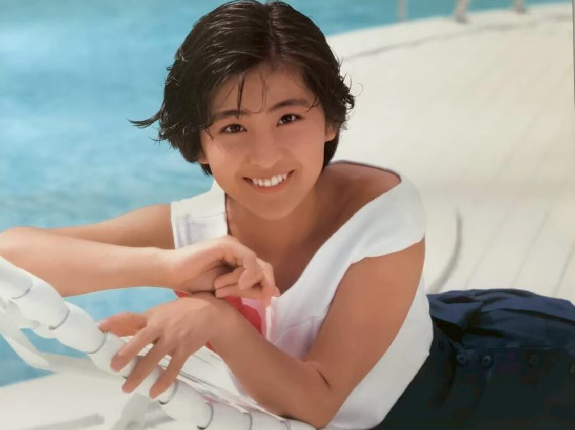 8月8日、ライブイベント「昭和アイドル倶楽部」を開催する我妻佳代のアイドル時代の写真