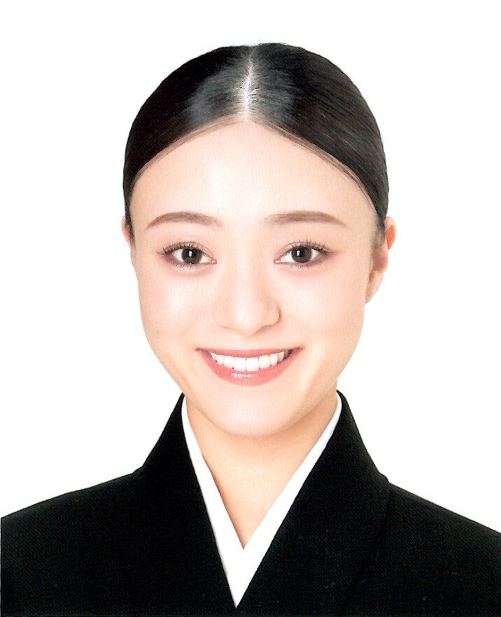 12月13日付で宝塚歌劇団を退団する星組娘役鳳花るりな