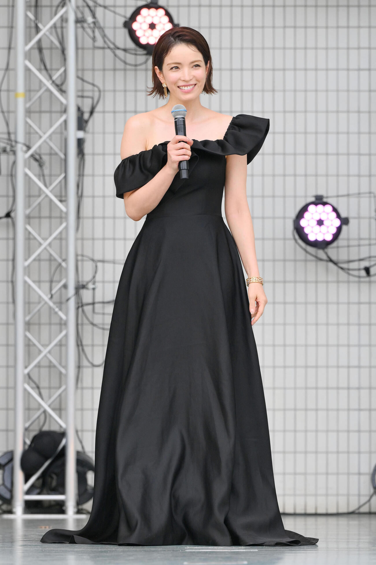 GMO渋谷エンタメ祭2026オープニングセレモニーに臨む知念里奈（撮影・滝沢徹郎）