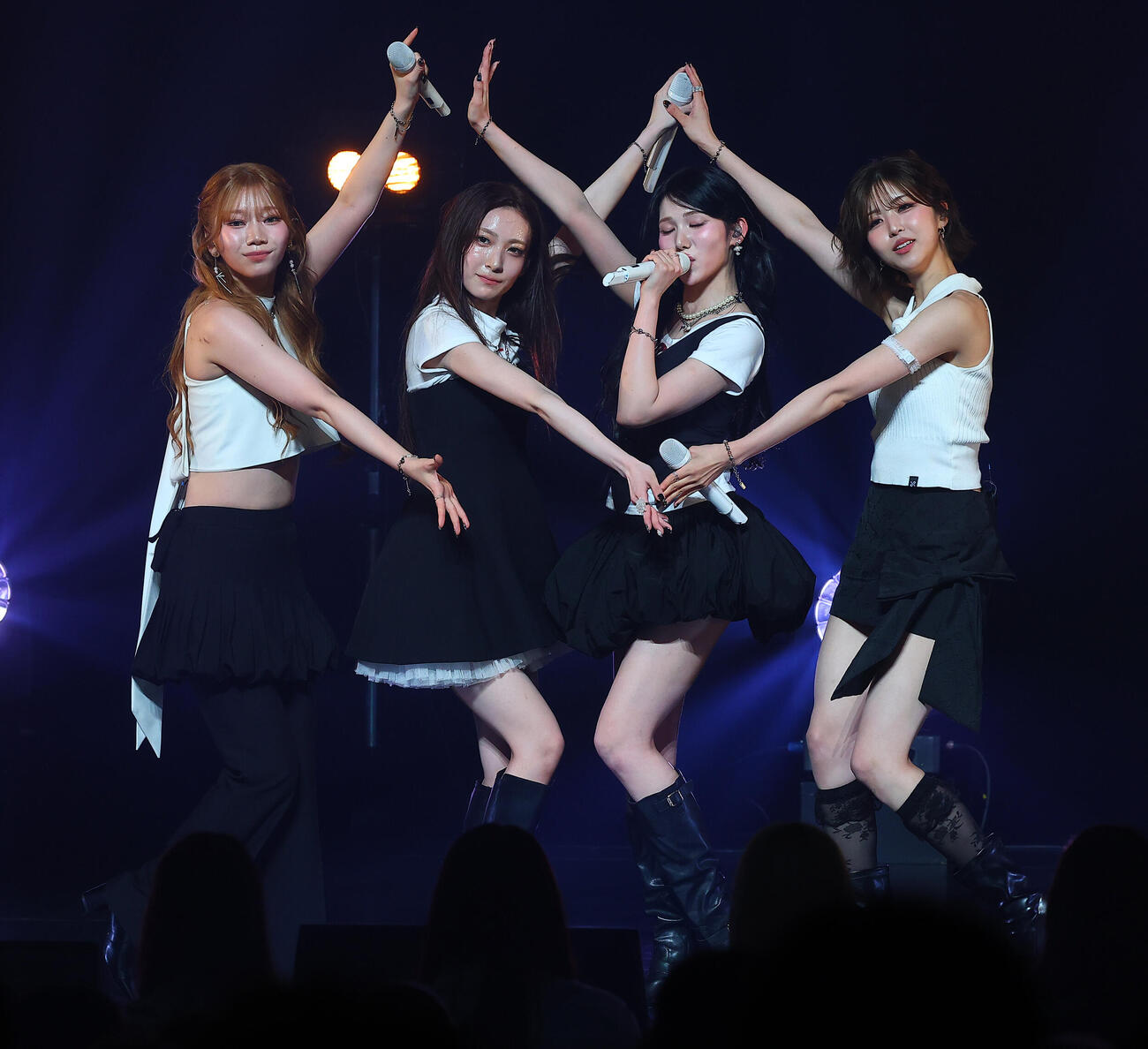 「GMO　渋谷エンタメ祭　2026 presents TOKYO GIRLS MUSIC Fes.2026」に登場したIS：SUE（撮影・野上伸悟）