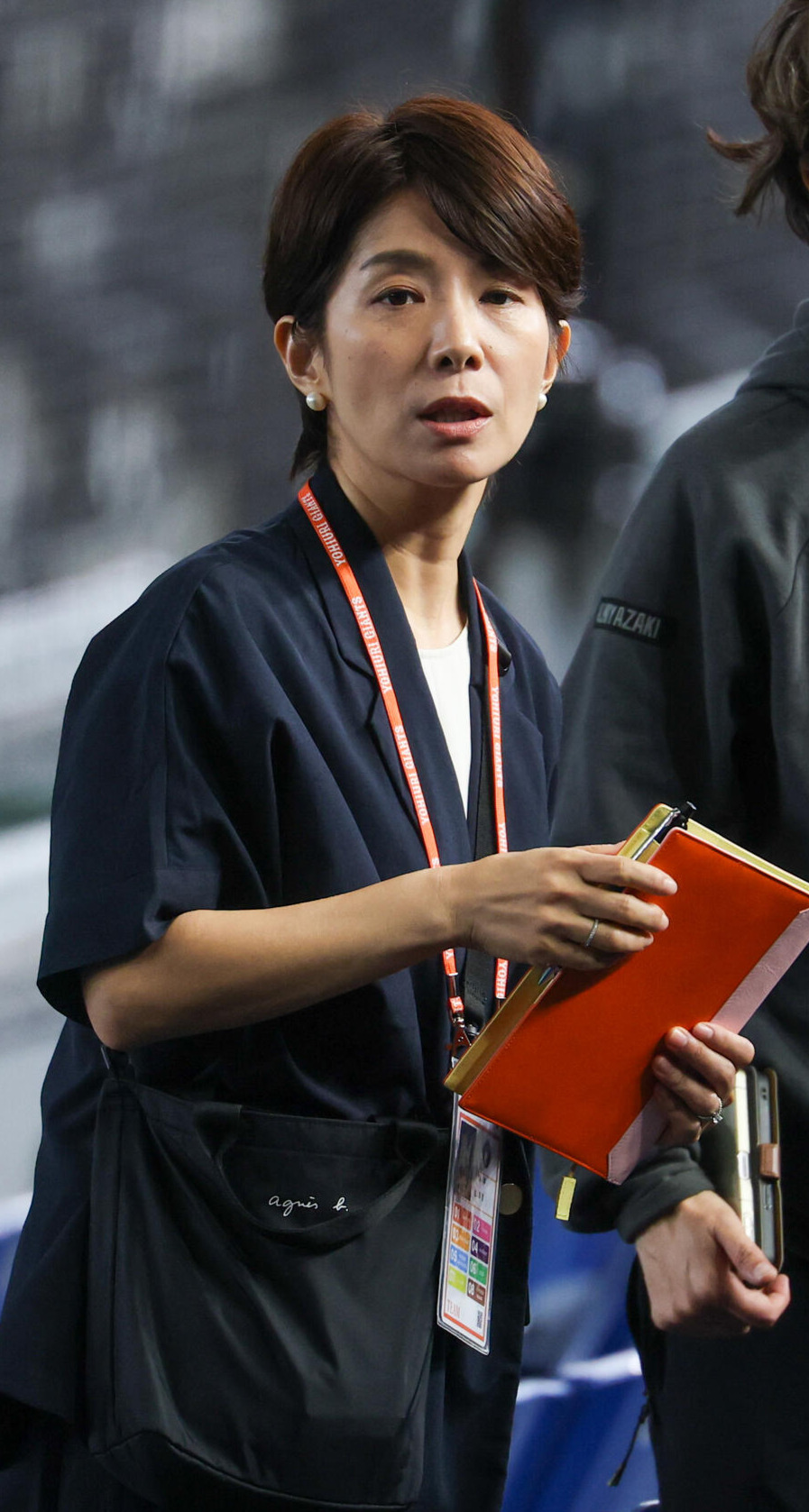 巨人球団職員の元NHKアナウンサー廣瀬智美さん（2026年7月撮影）