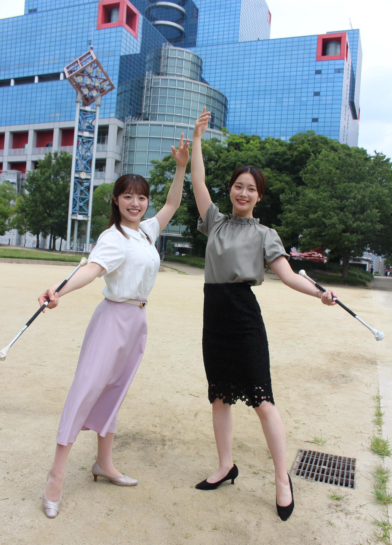 ともにバトントワリングで輝かしい経歴を持つカンテレの新人・柏原怜奈アナ（左）と先輩の橋本和花子アナ