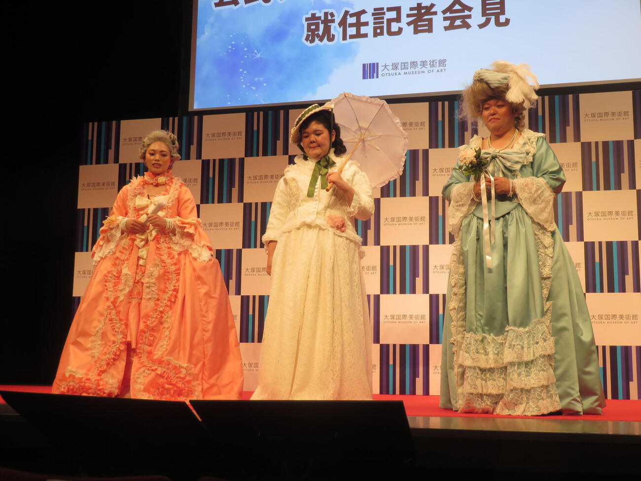 「＃アートコスプレフェス2026」公式プリンセスアンバサダー就任記者会見に登壇したぼる塾、左からきりやはるか、あんり、田辺智加