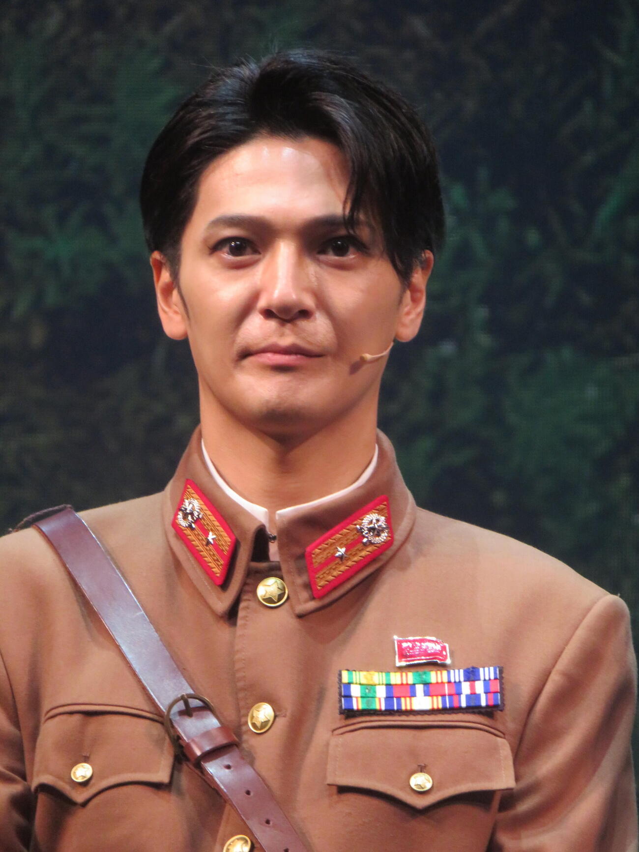 ミュージカル「愛の不時着」開幕会見に出席した上田堪大（撮影・川田和博）