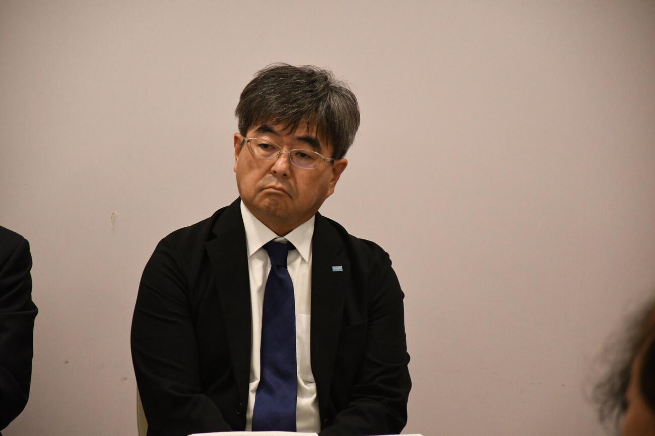 会見に出席した原厳一郎MBSラジオ社長（撮影・阪口孝志）