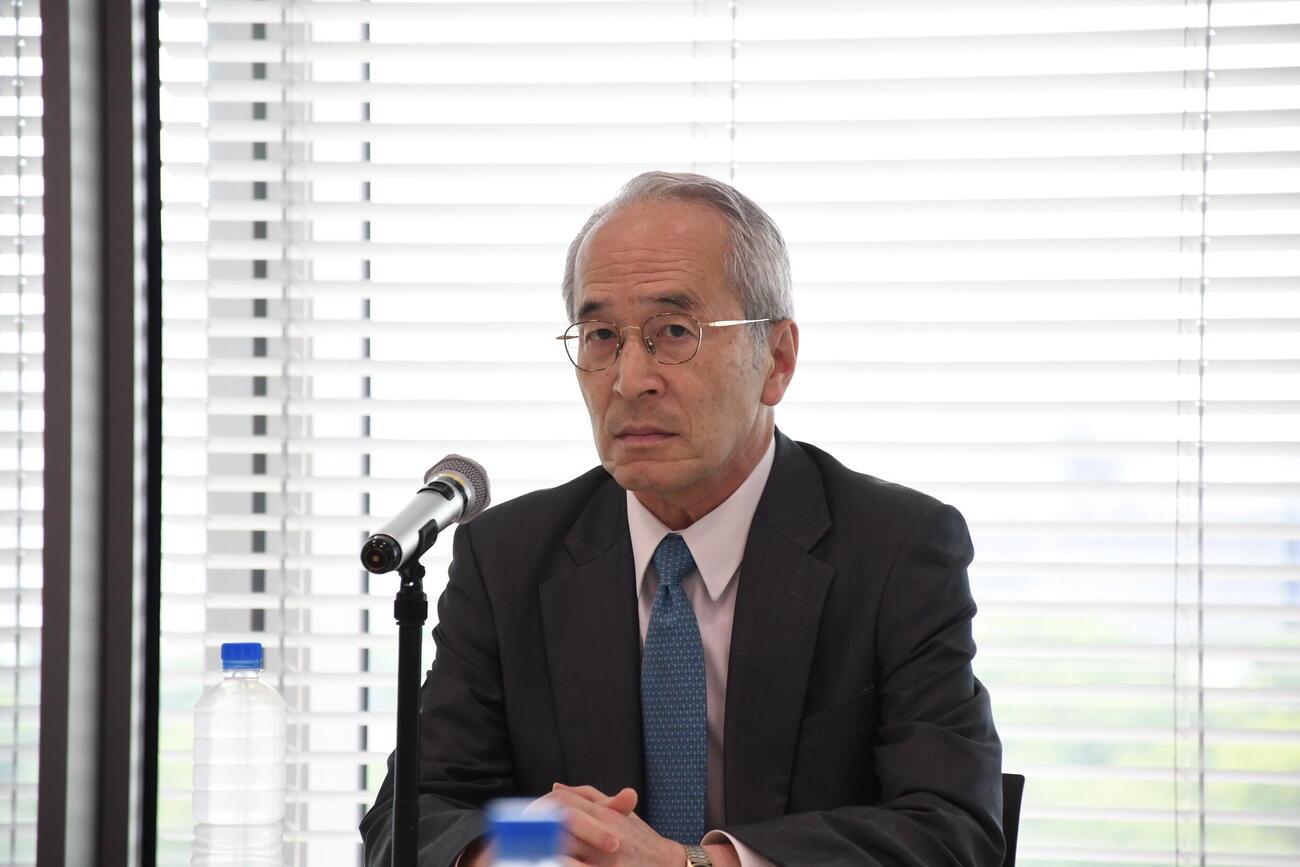社長会見に出席した松田陽三読売テレビ社長（撮影・阪口孝志）