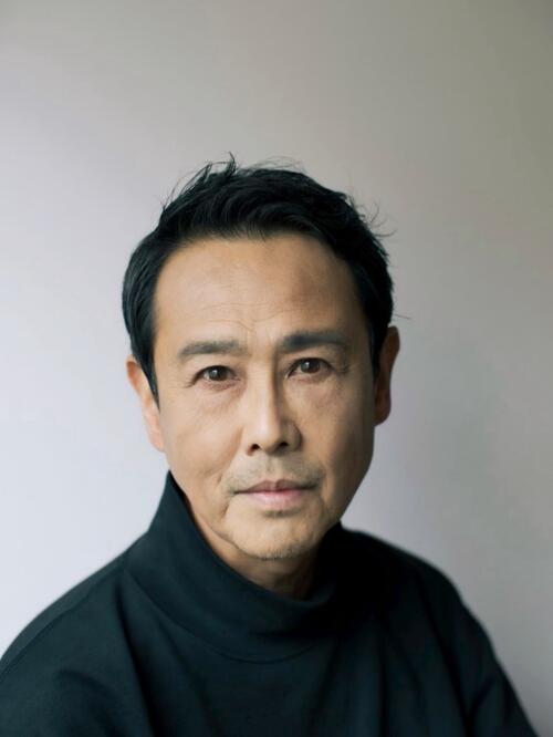 絶頂と転落経験した61歳俳優、還暦から新たな挑戦「生きて行くしかない！！ただそれだけ！！」