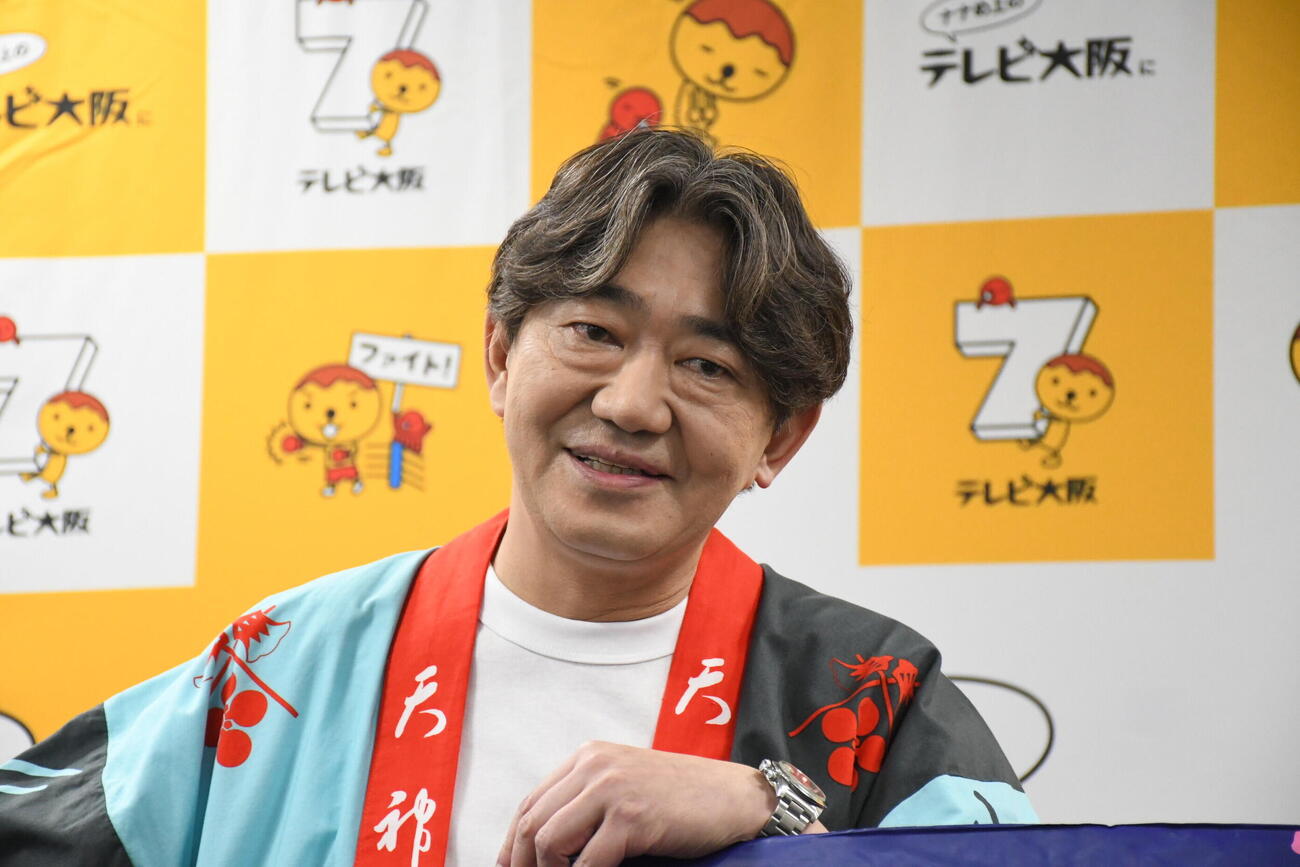 「天神祭生中継2026」の記者会見に出席したメッセンジャー黒田有（撮影・阪口孝志）