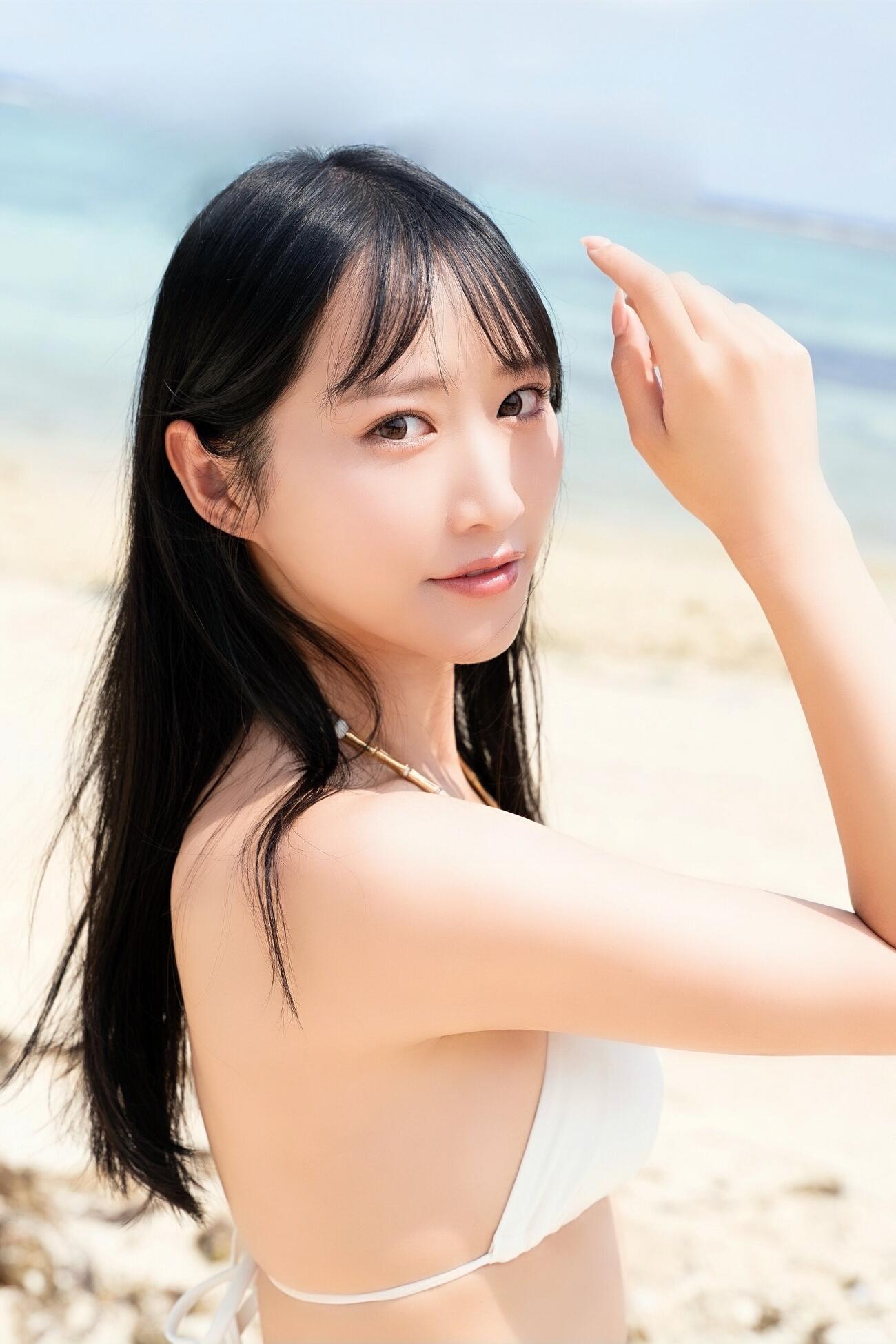 「ヤングチャンピオン」の表紙グラビアに登場した川瀬もえ(C)佐藤佑一（秋田書店）