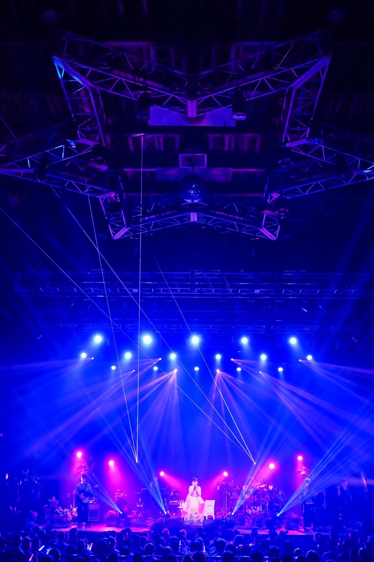 「浅香唯LIVE2026～40周年Next　キセキ　軌跡×奇跡～」写真集発売記念公演を行った浅香唯