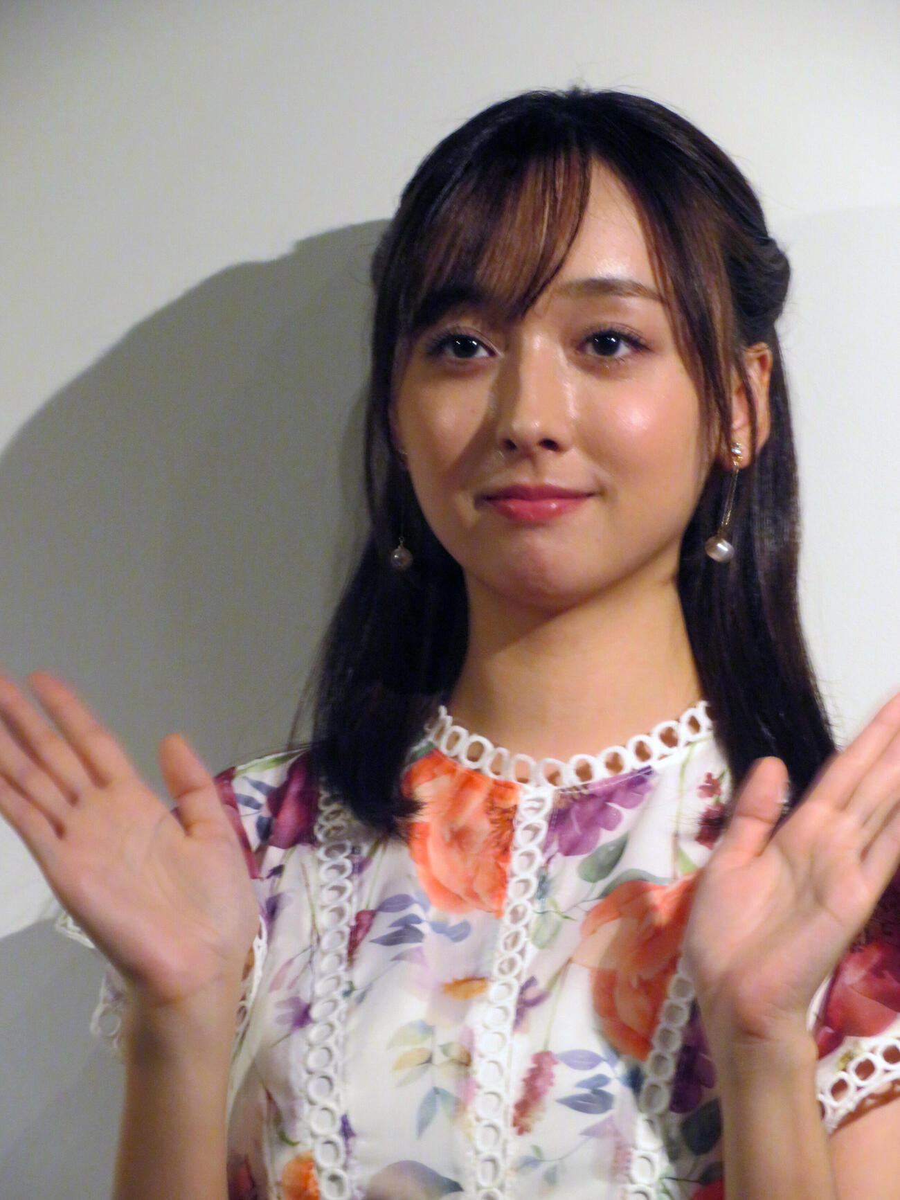 実写恋愛ゲーム「ハムコイ」「べっぴん荘」合同会見に出席した渚のん（撮影・川田和博）