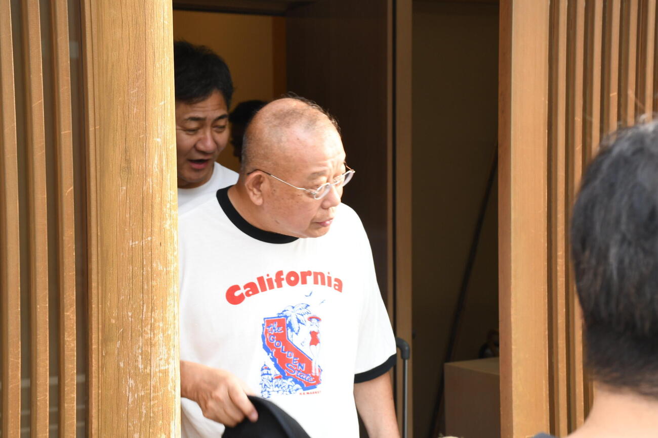 「帝塚山・無学の会」を終えた笑福亭鶴瓶（2026年7月撮影）