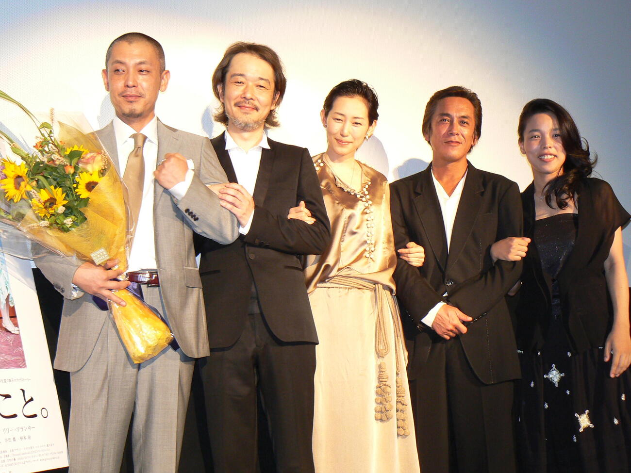 2008年6月、映画「ぐるりのこと。」初日あいさつ　左から橋口亮輔監督、リリー・フランキー、木村多江、寺島進、安藤玉恵