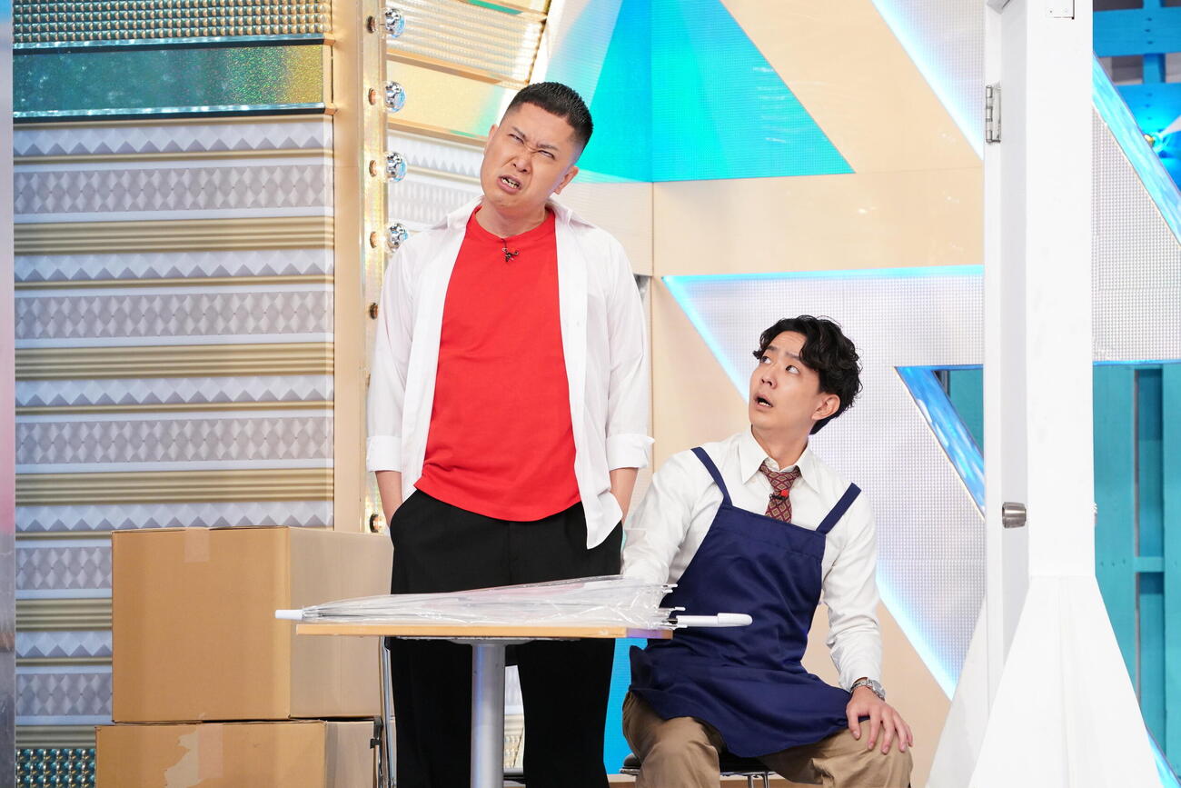 「アサヒビール　スマドリ　ダブルインパクト　2026　漫才＆コント二刀流No．1決定戦」ファーストステージでコントを披露するドンデコルテ
