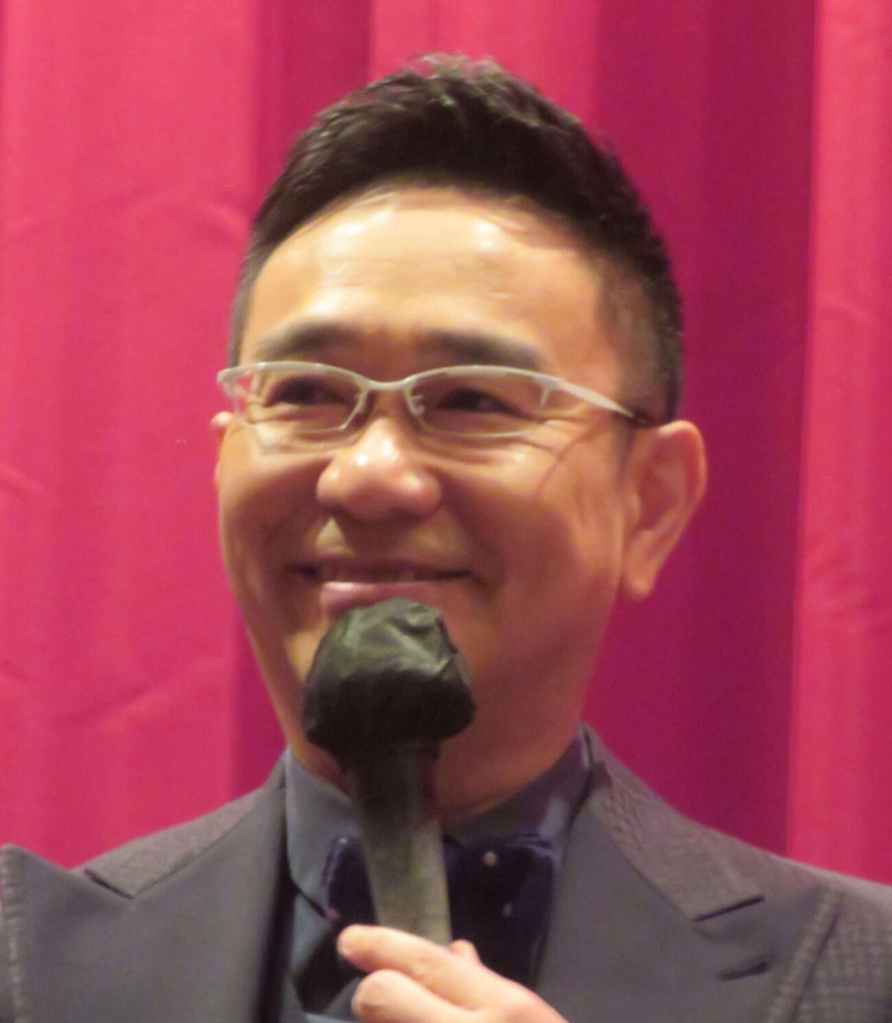 八嶋智人（2025年5月撮影）