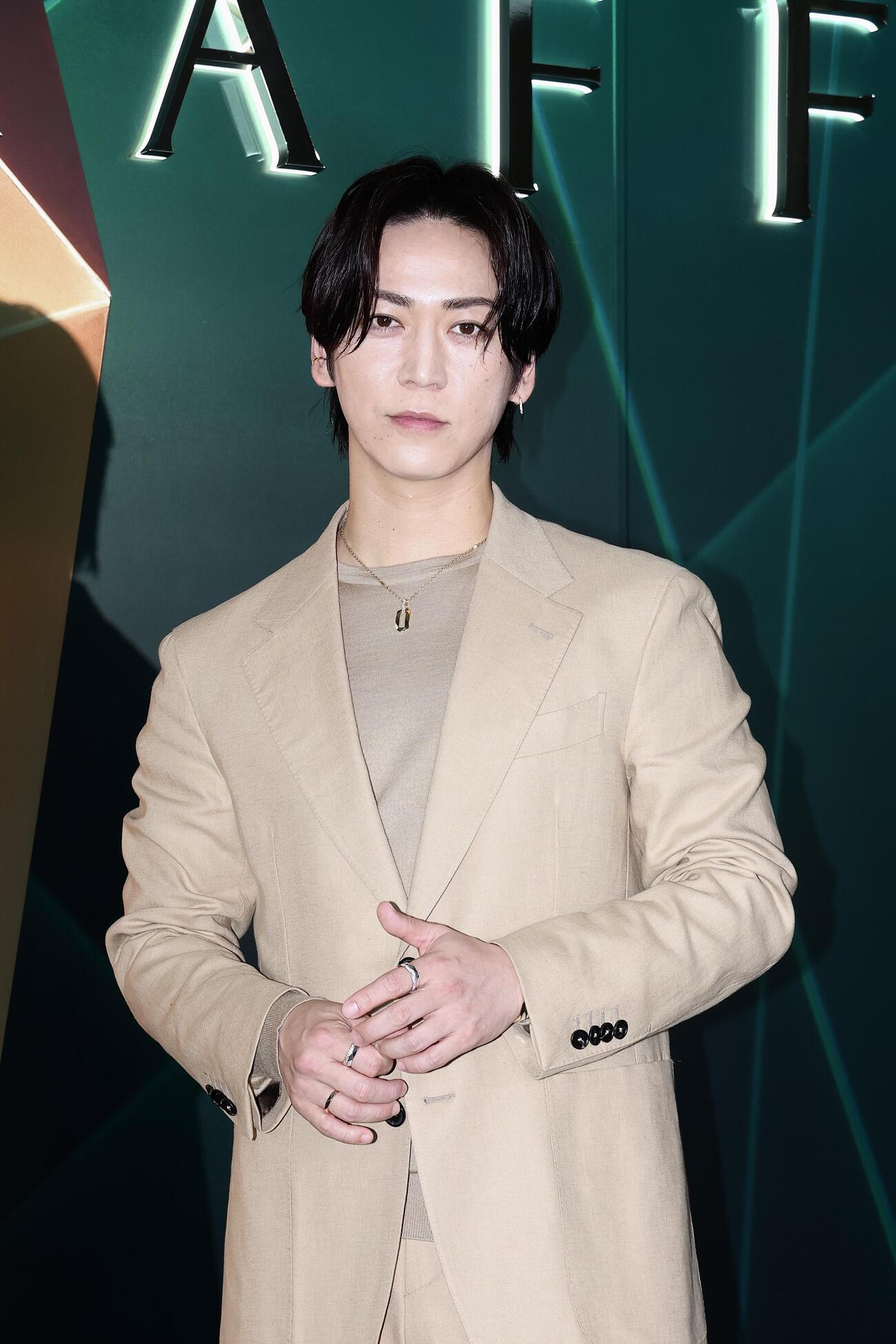 写真に納まる亀梨和也（撮影・河田真司）