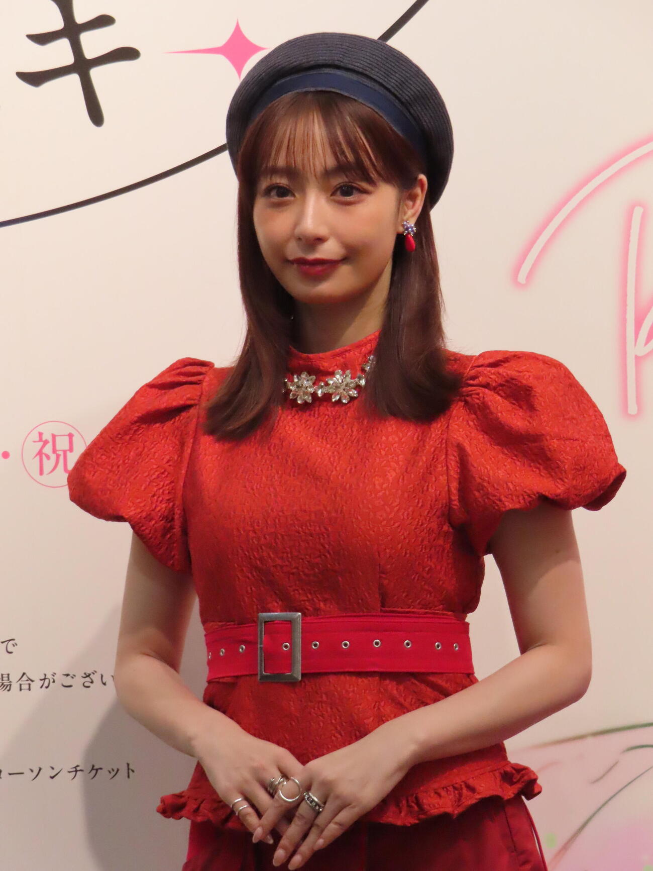 マンガ【推しの子】展オープニングイベントに登場した宇垣美里