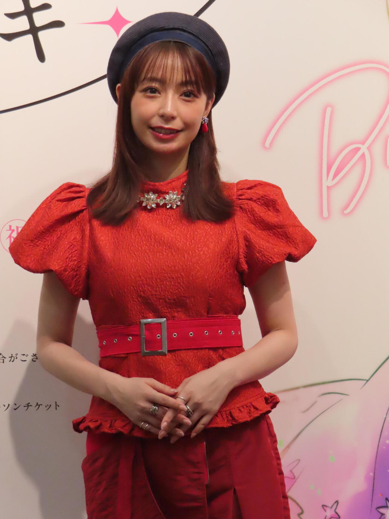 マンガ【推しの子】展オープニングイベントに登場した宇垣美里