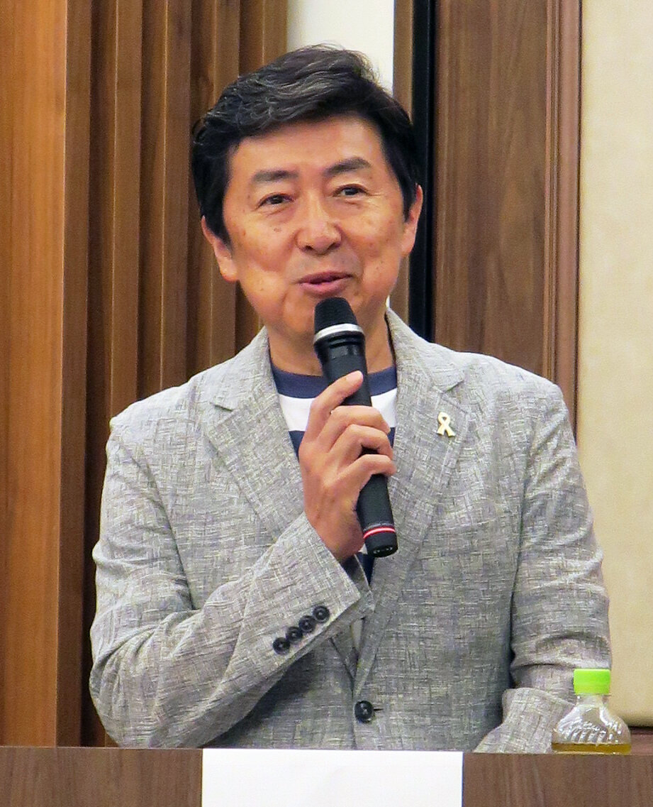 舞台「マクベス2026」制作発表会見でキャスト兼司会で登場した笠井信輔アナウンサー
