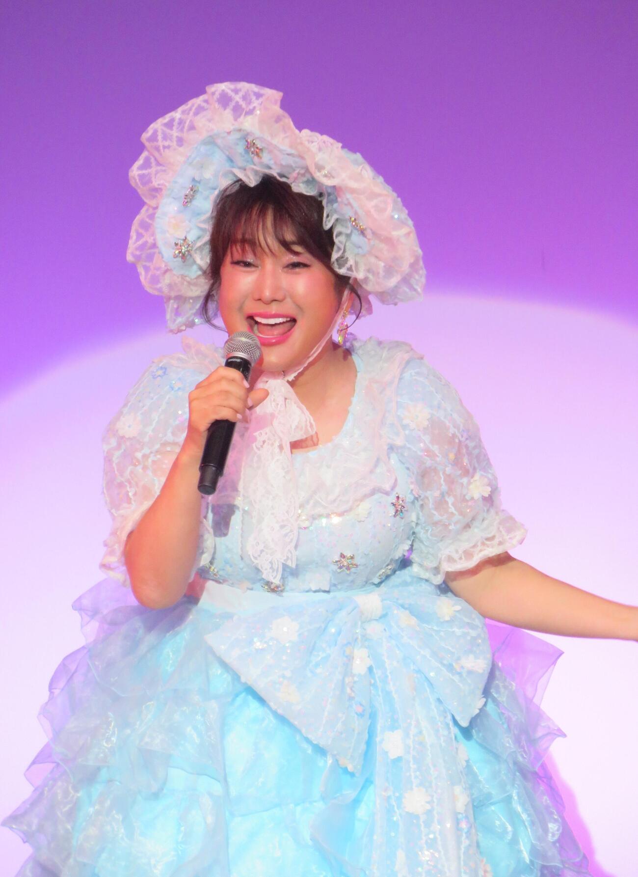 バースデーライブを行った、はるな愛