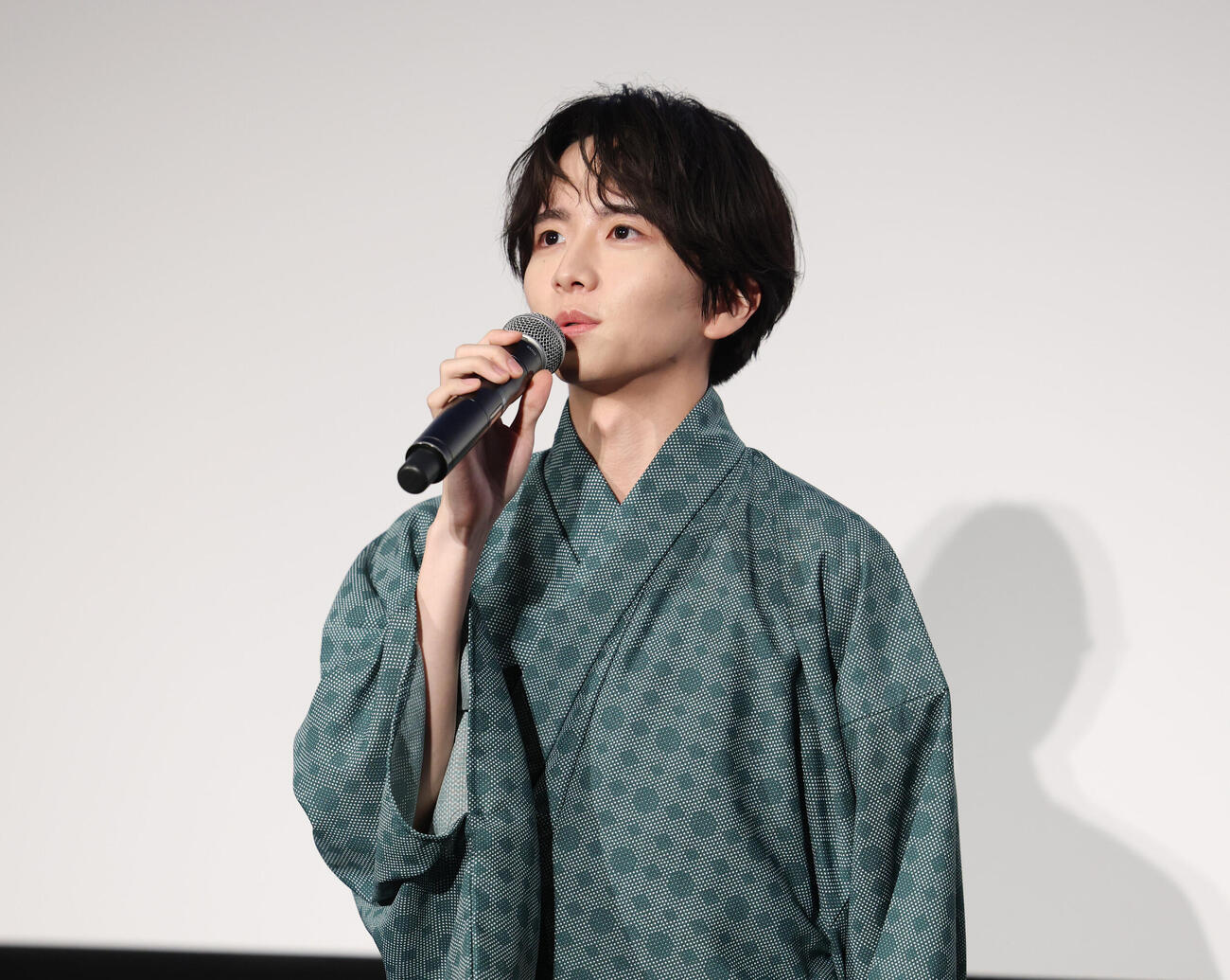 イベントに登壇し話をする板垣李光人（撮影・増田悦実）