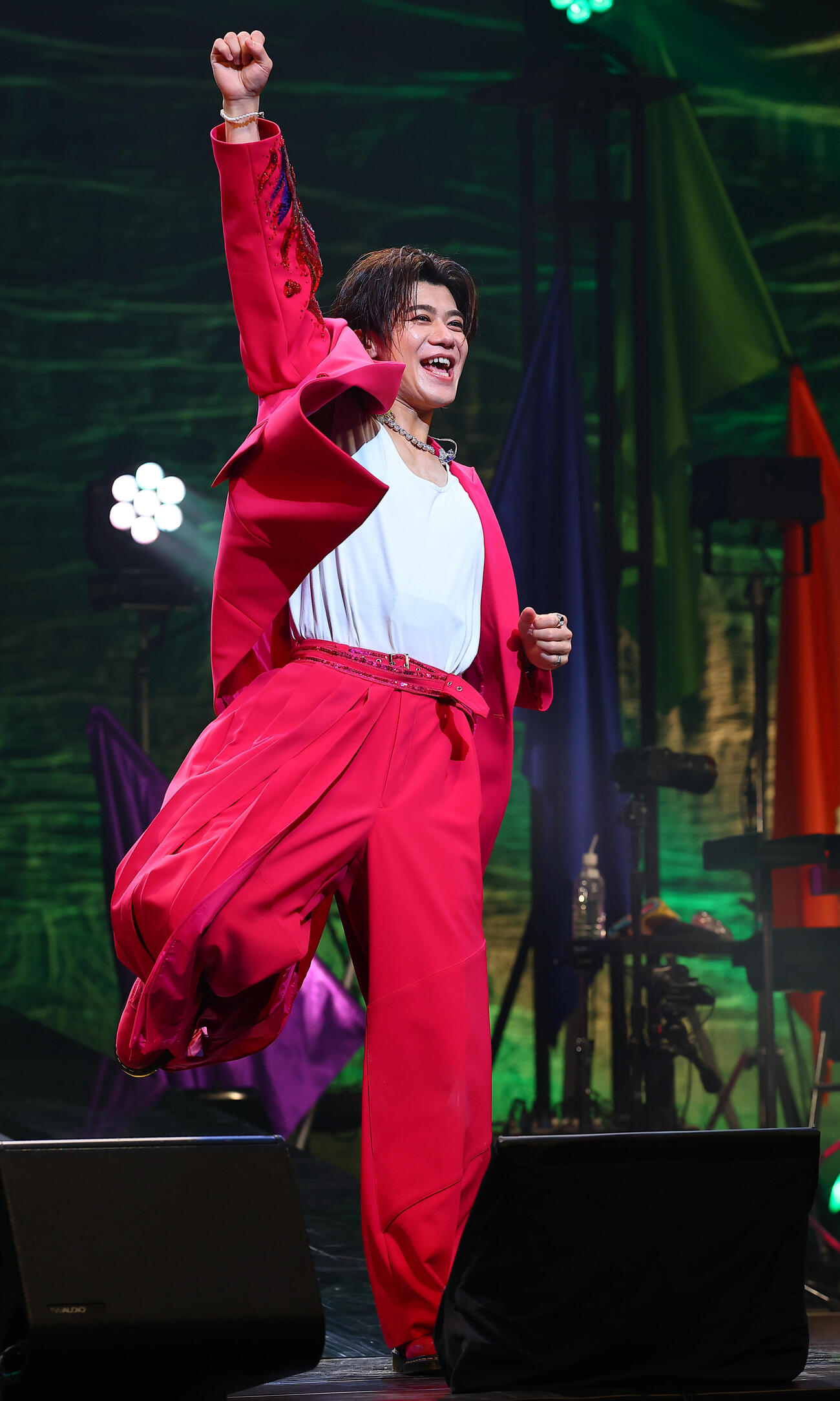 全国ツアーのファイナル公演を行った新浜レオン（撮影・野上伸悟）