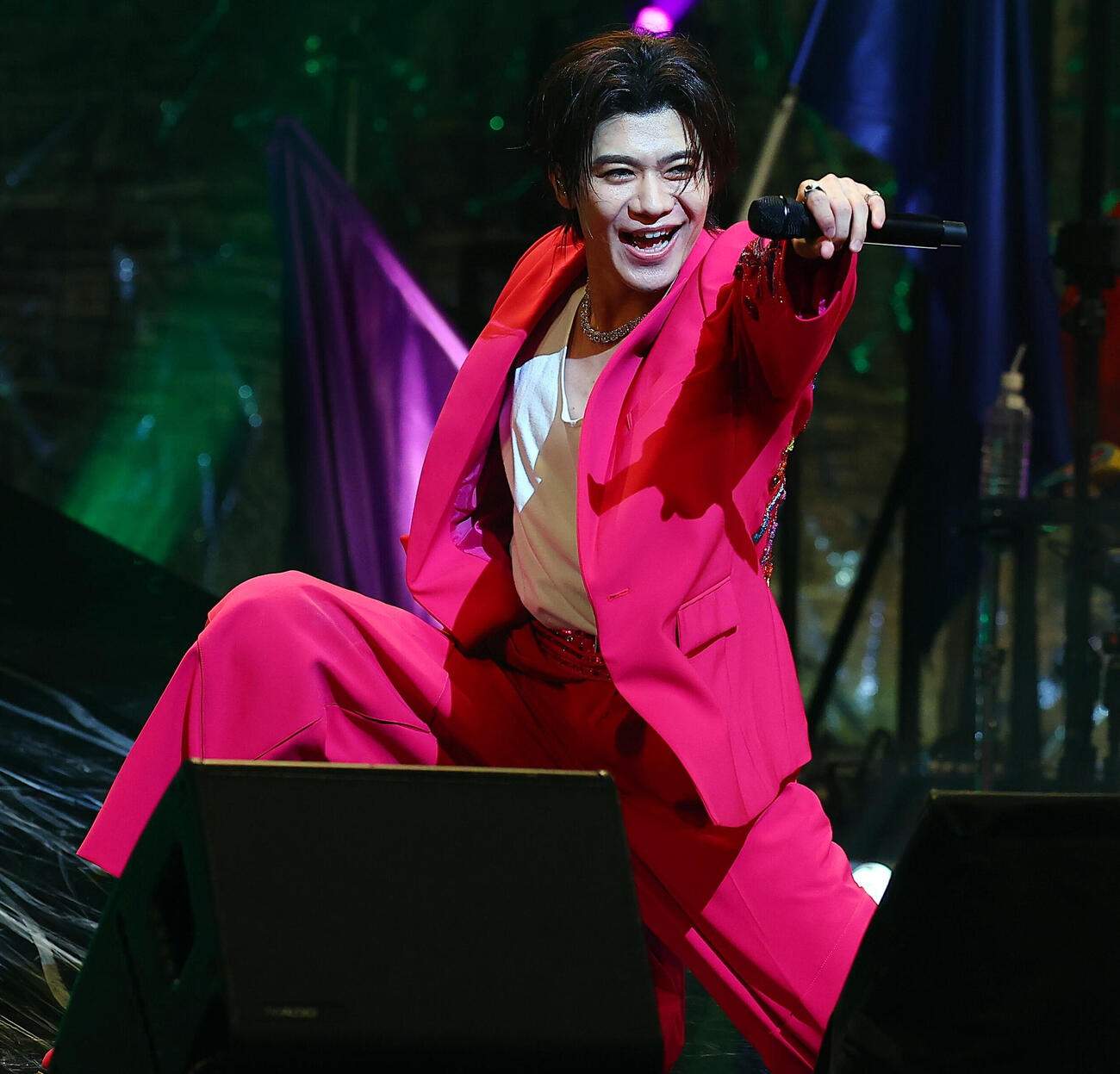 全国ツアーのファイナル公演を行った新浜レオン（撮影・野上伸悟）