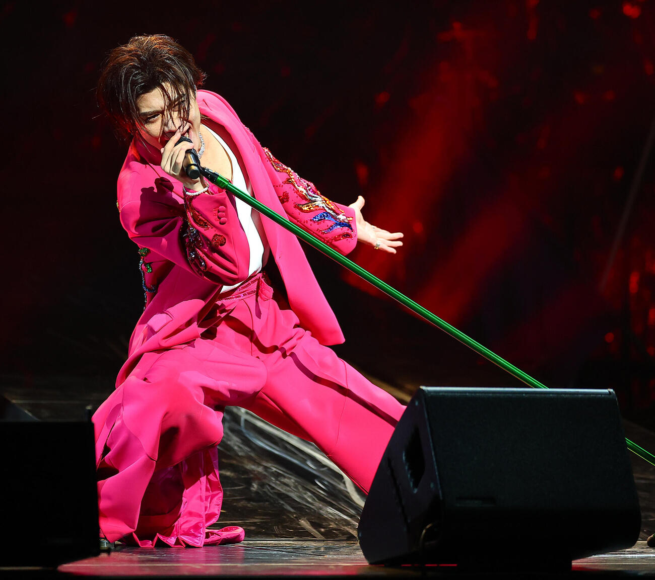 全国ツアーのファイナル公演を行った新浜レオン（撮影・野上伸悟）