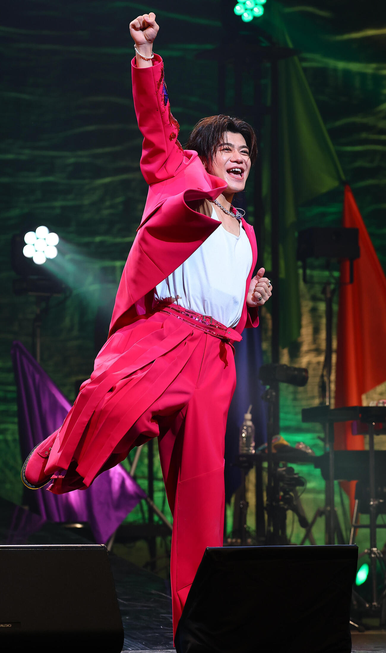 全国ツアーのファイナル公演を行った新浜レオン（撮影・野上伸悟）
