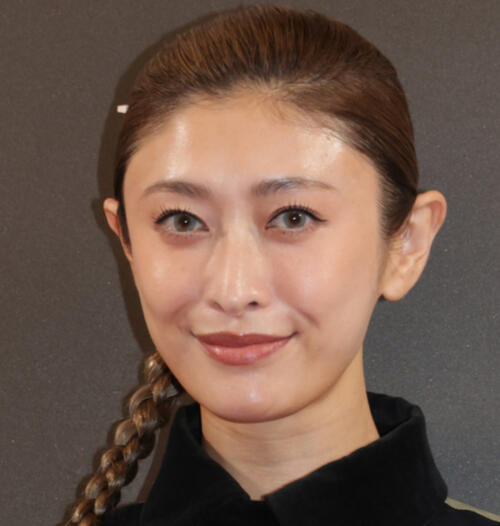 山田優「大好き」インスタをフォローする好きな芸人を明かすも相方は…