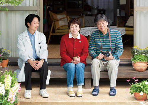 矢部太郎の漫画実写化映画「ぼけ日和」大竹しのぶ、三浦友和ダブル主演、櫻井翔が嵐後初映画
