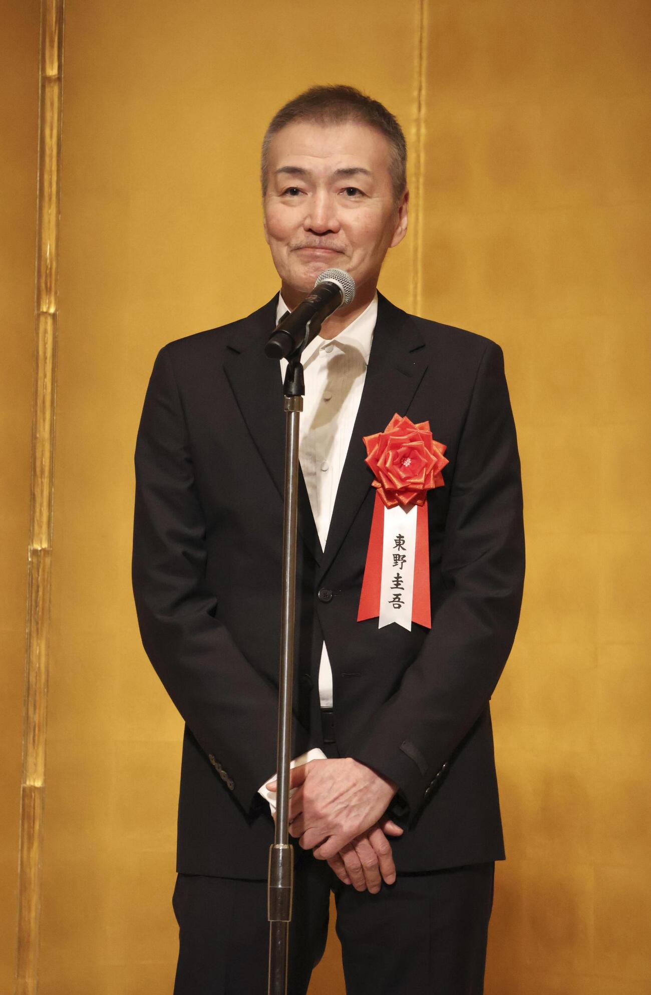 2025年3月、日本ミステリー文学大賞を受賞した東野圭吾さん（共同）
