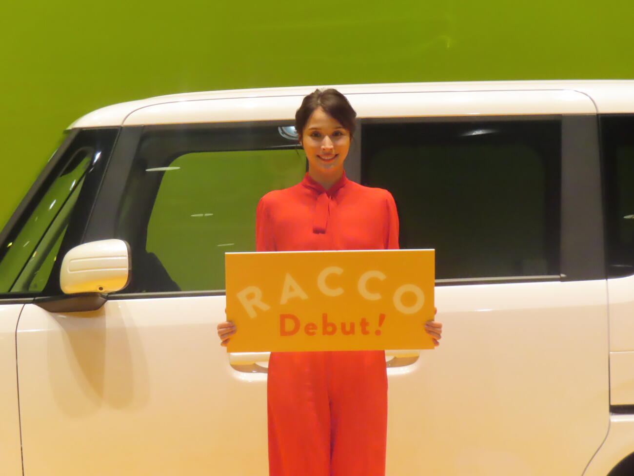 BYDの軽EV「RACCO」の発表会見に出席した広瀬アリス