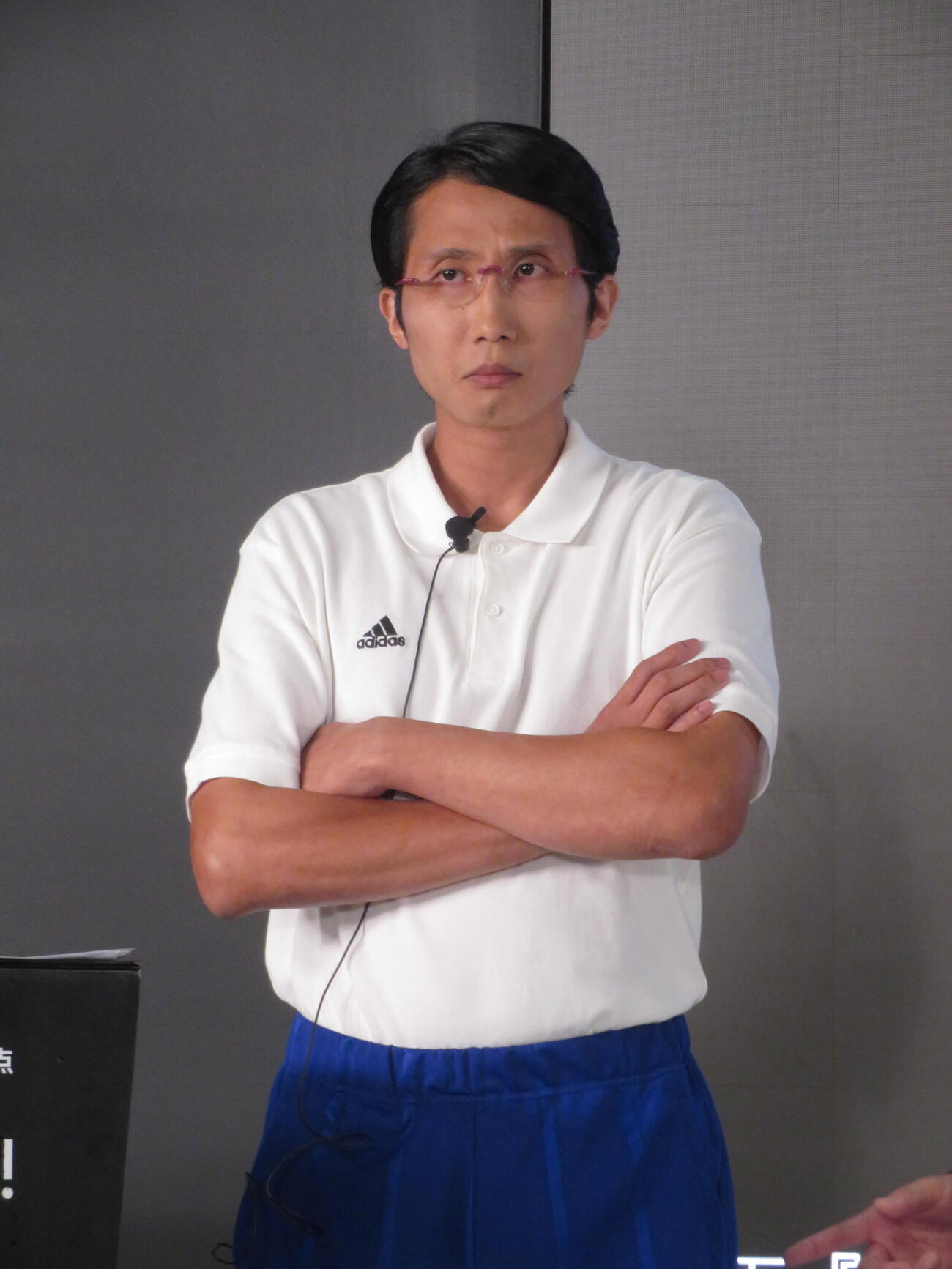 映画「アンダードッグ－日本初のW杯出場を決めたポンコツ男－」で岡田武史役を演じる矢野昌幸