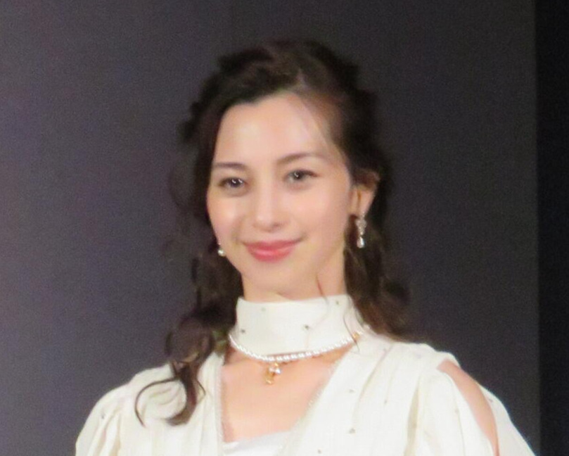「マリー・アントワネット・スタイル」取材会に、展覧会アンバサダーとして出席した中条あやみ（撮影・村上幸将）