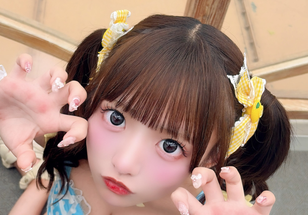 ビキニ姿を披露した琴雛ひな（琴雛ひなのインスタグラムから）