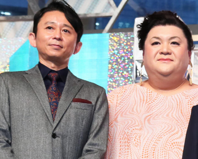 左から有吉弘行、マツコ・デラックス（2019年撮影）