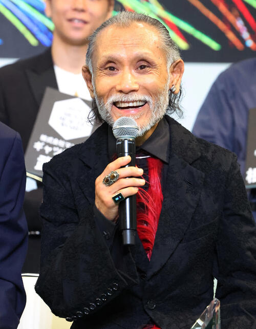 23時起床の片岡鶴太郎、猛暑で日焼け止め必須の美男子に「日が出てないから私は塗ってません」