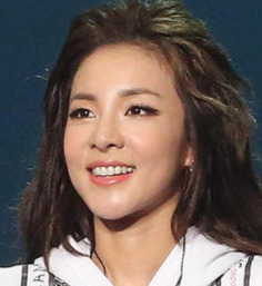 2NE1のDARA（2014年7月撮影）
