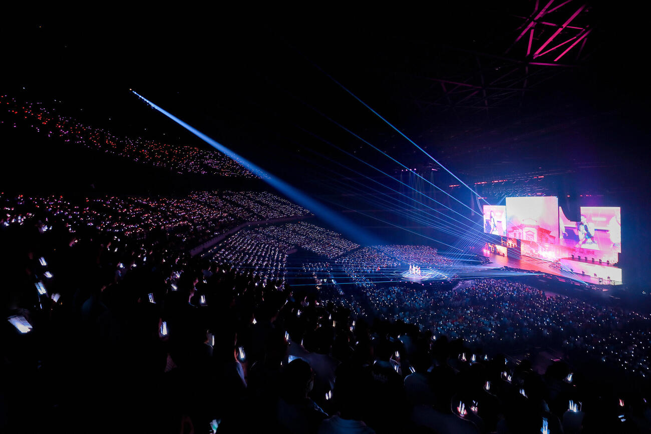 『2026 LE SSERAFIM TOUR　’PUREFLOW’　IN JAPAN』を行ったLE SSERAFIM(P)＆(C) SOURCE MUSIC