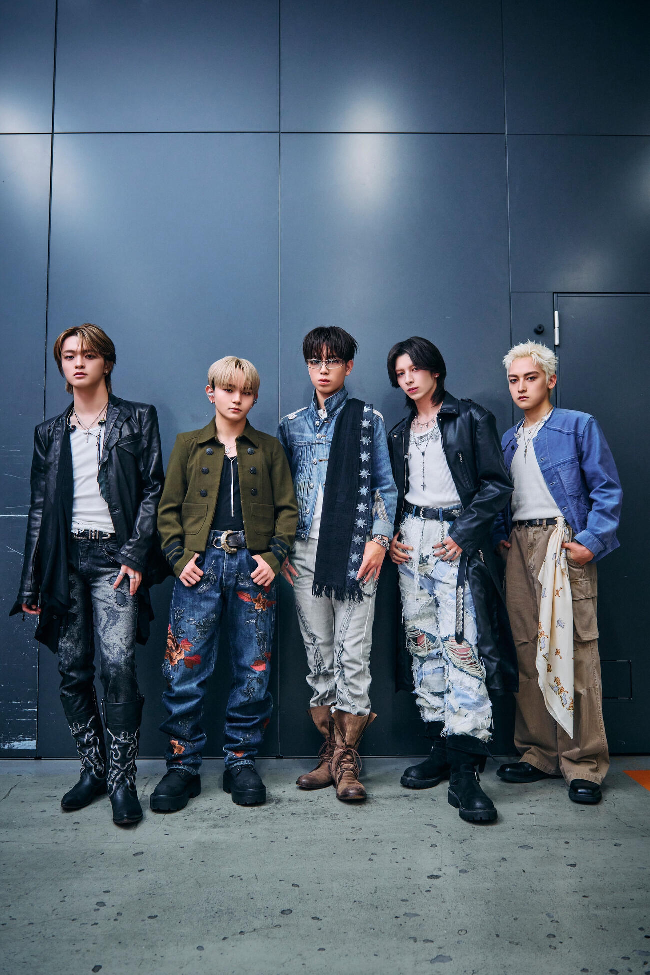 「STARGLOW 1st Fan Meeting　－STAR CRUISE Special Edition－」を開催したSTARGLOW。左からRUI、TAIKI、GOICHI、ADAM、KANON（川島伸一、内田章哉、今村智哉撮影）
