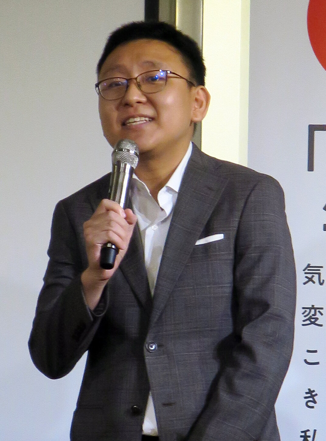 「暑すぎる夏を終わらせるWEEK『2050年の天気予報（Ver.2）』メディア説明会」に登壇したフジテレビ上垣皓太朗アナウンサー