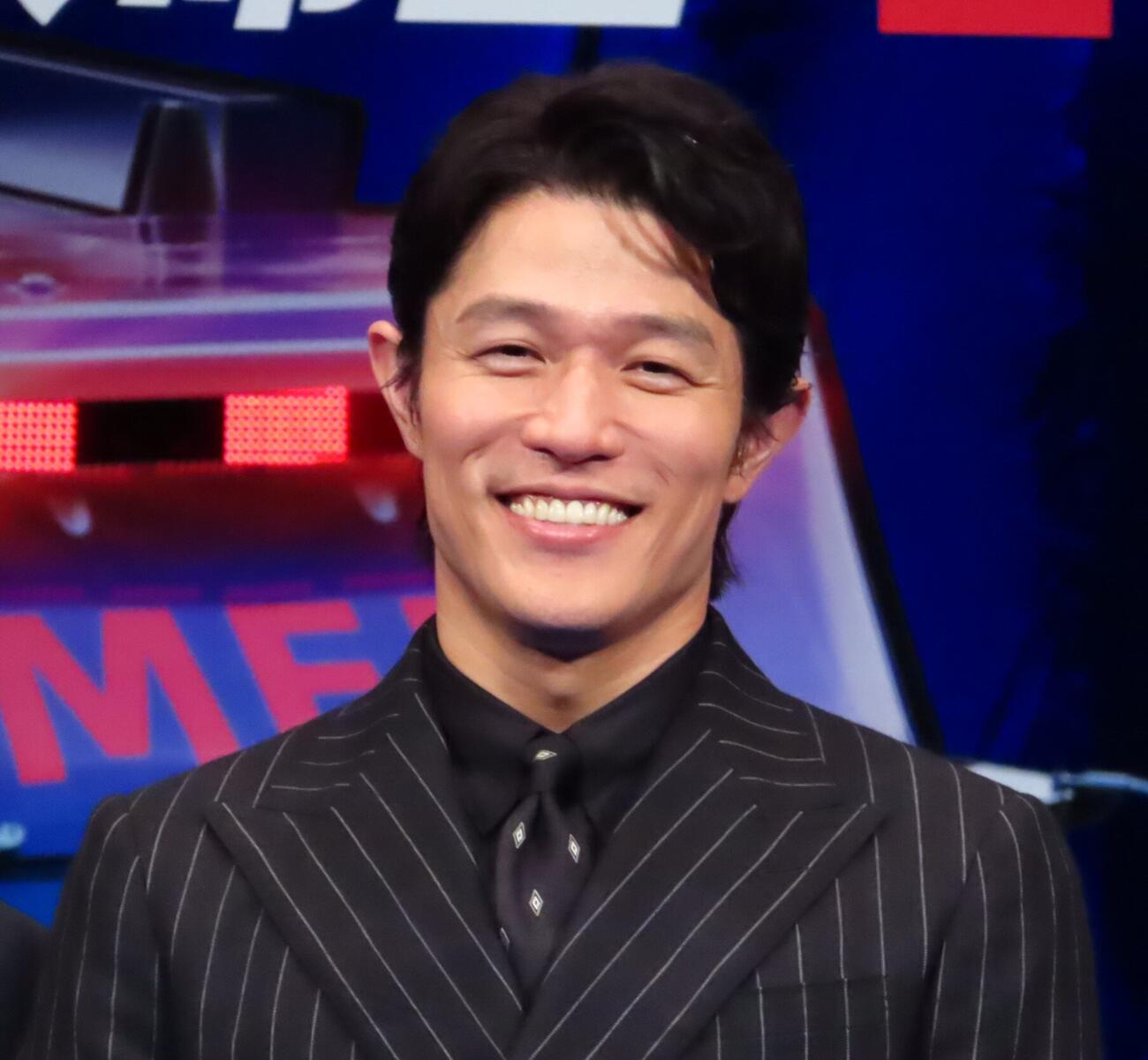 「劇場版TOKYO MER～走る緊急救命室～CAPITAL CRISIS」完成披露舞台あいさつに登壇した鈴木亮平（2026年7月21日撮影）