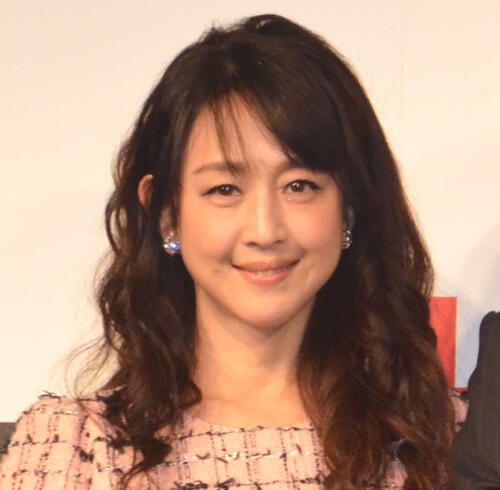 相田翔子、ソフトクリームを「手に巻いちゃった」Winkデビュー前のバイト失敗談告白