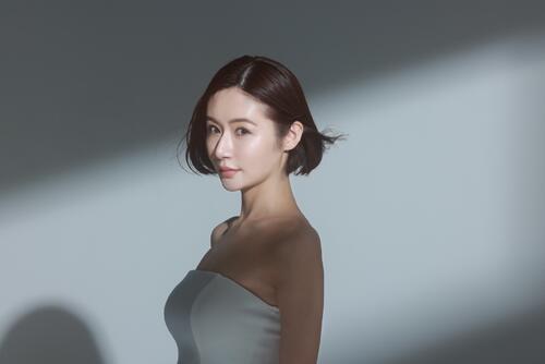 宮崎麗果さん「久しぶりにリール」で筋トレ姿披露も「痩せました？」「もっと食べて」の声